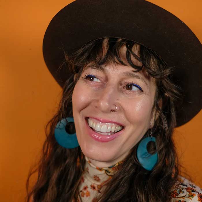 Live Music: Jen Maurer