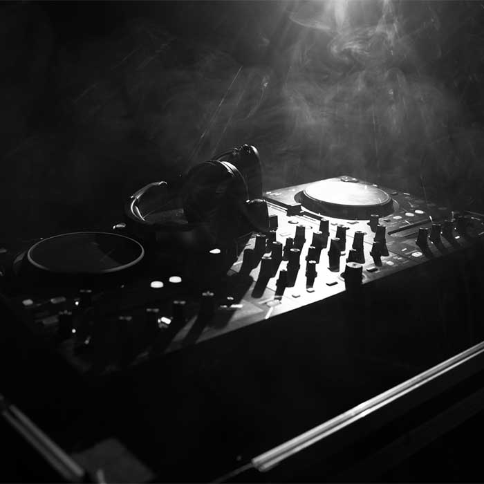 Ultra Lounge with DJ Shaughn